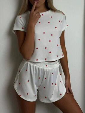 H&M Spring Summer Knit Casual Heart Crew Neck Shorts Set